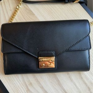 Micheal Kors Sloan Crossbody Bag